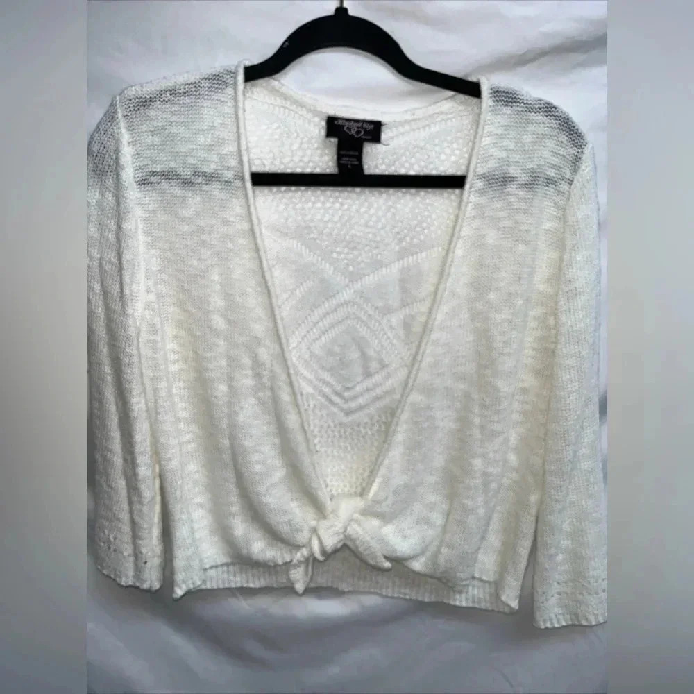 hooked up by iot Women’s Size L white crocheted tie sweater